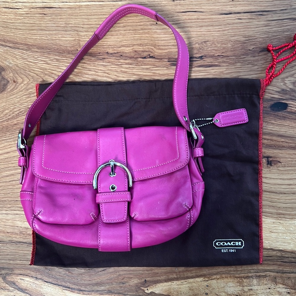 Pink leather Coach hand bag / purse Good Condition
